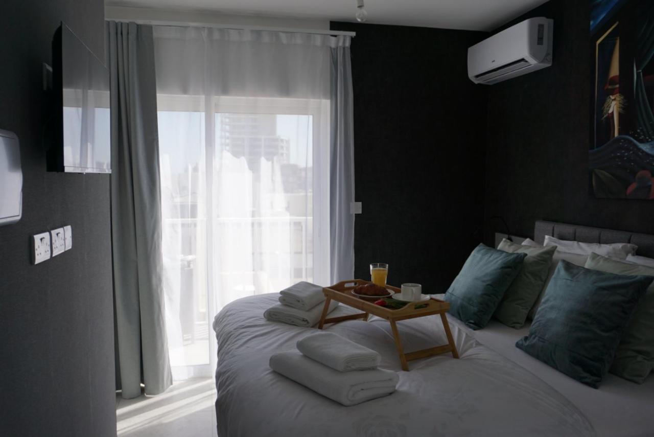 Korzo Suites Gzira Екстериор снимка