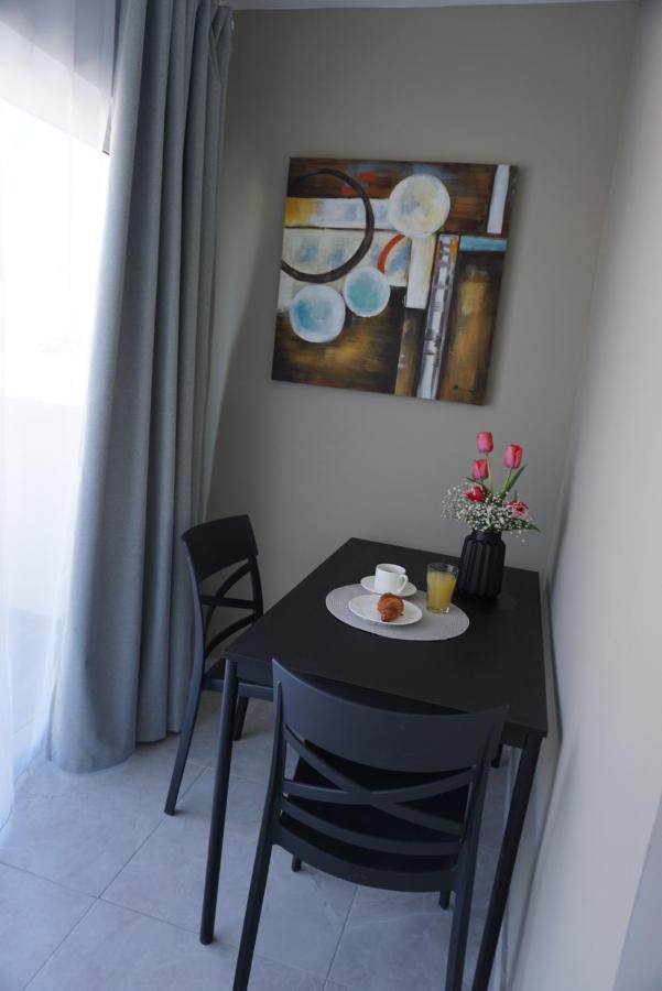 Korzo Suites Gzira Екстериор снимка