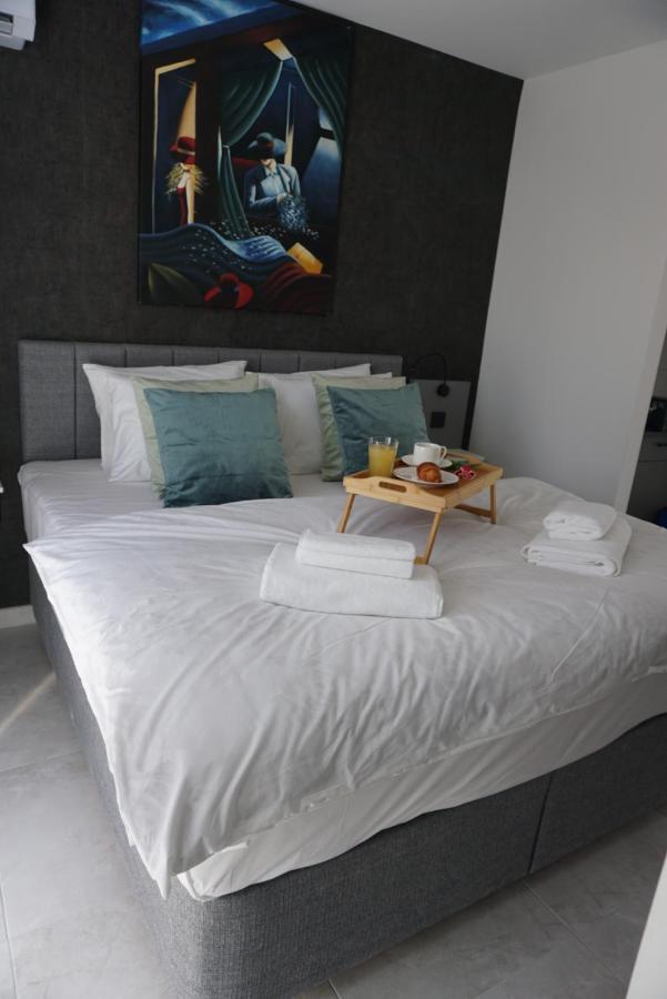 Korzo Suites Gzira Екстериор снимка