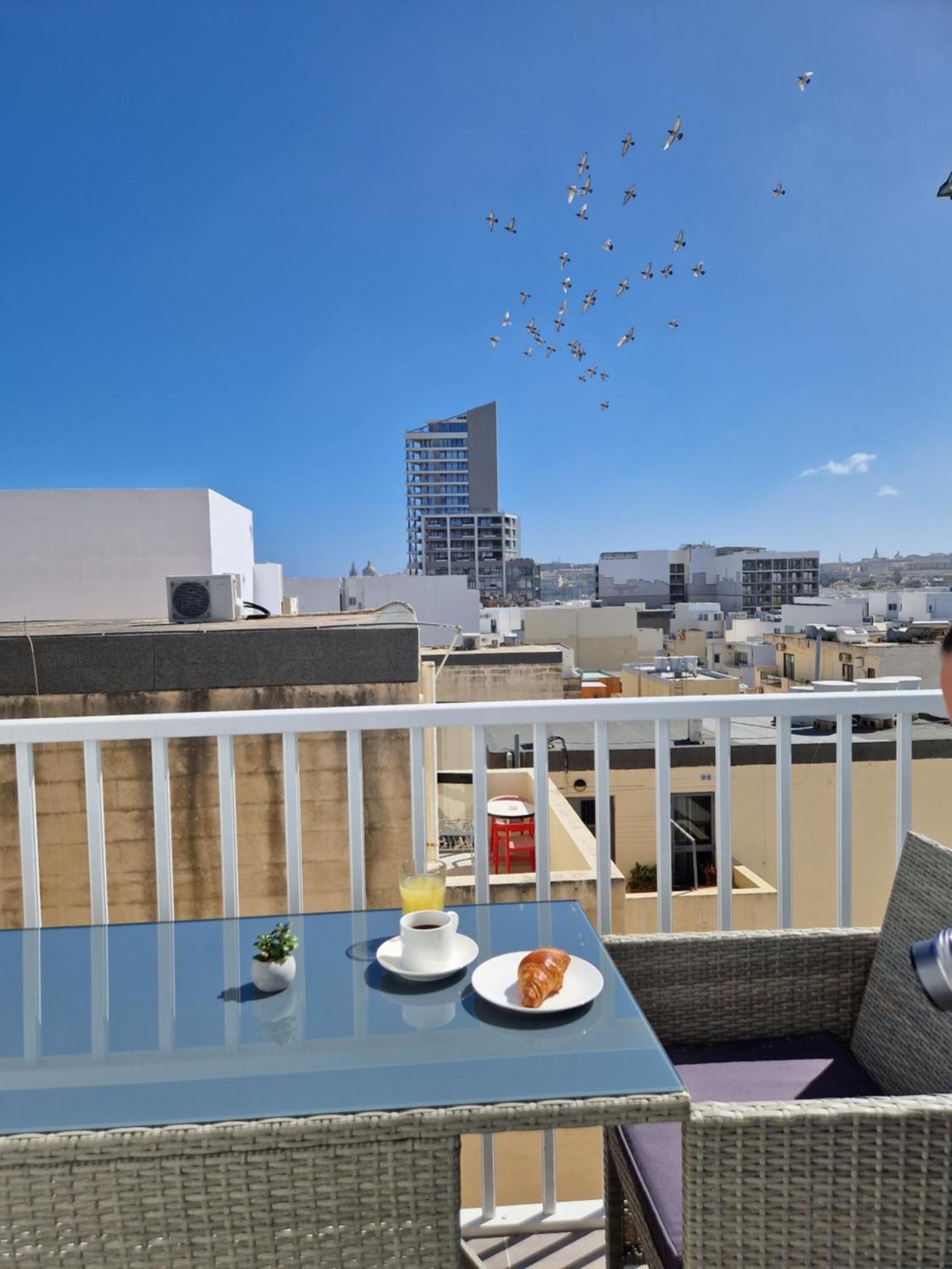Korzo Suites Gzira Екстериор снимка